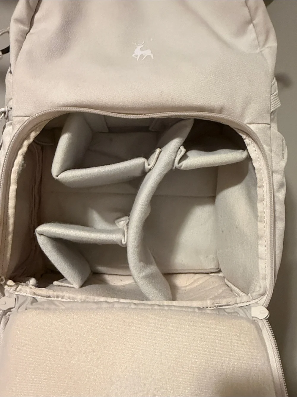 Brevité The Jumper Gray Backpack